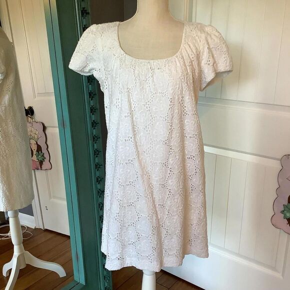Tommy Hilfiger Charming White Floral Lace Dress - Picture 1 of 8